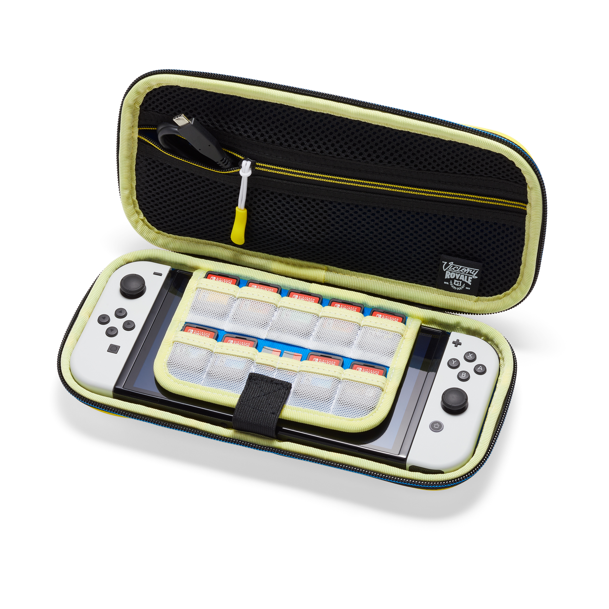 Geöffnete Switch-Spielkonsolen-Hülle. Innen befinden sich Konsole, Spielkarten und ein Ladekabel.