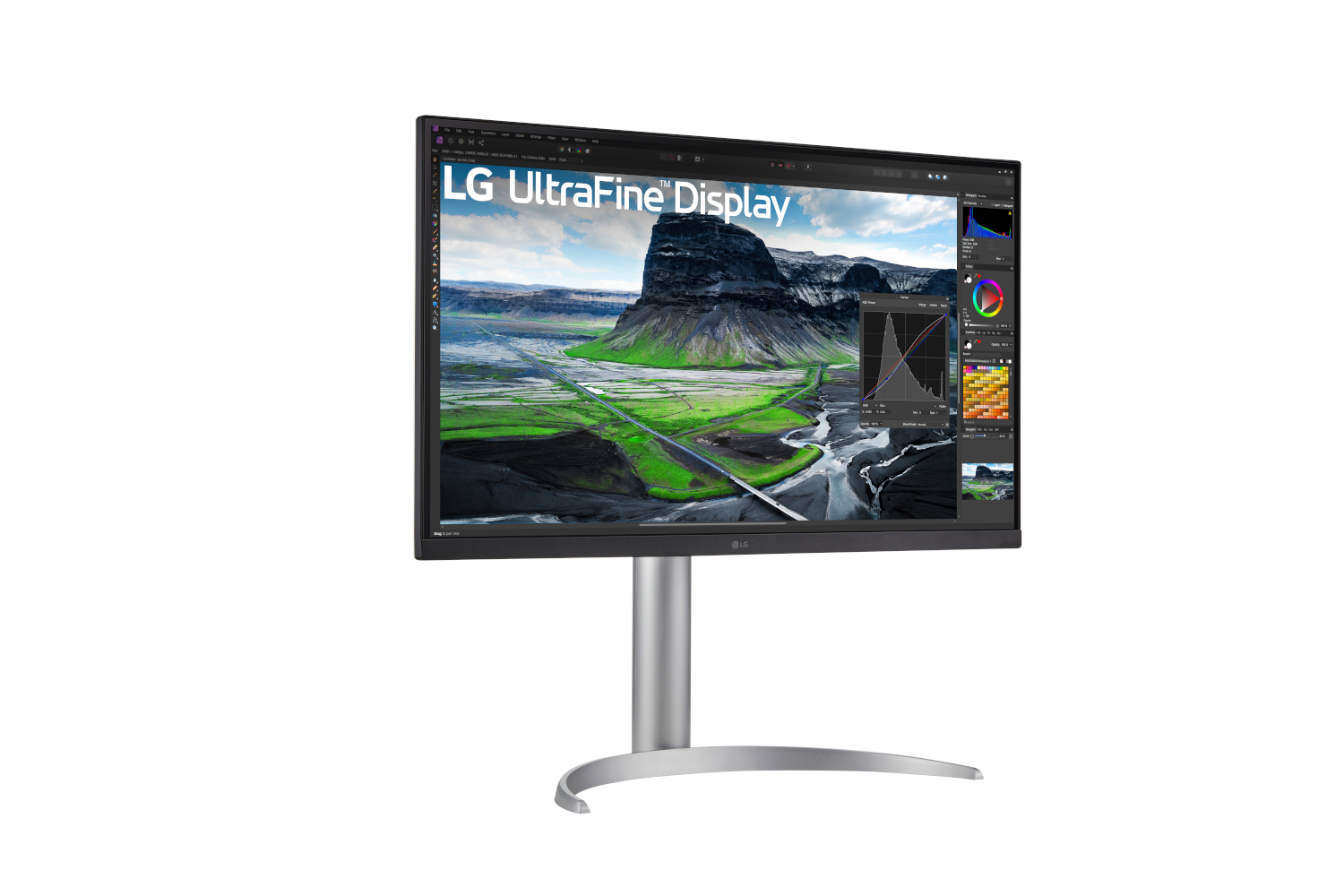 LG UltraFine display, zilveren standaard, met een landschap en kleurcorrectie software.