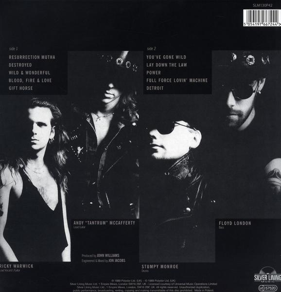 Rückseite eines Albums mit Bandfoto und Titelliste.