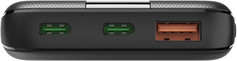 Schwarze Powerbank mit zwei USB-C-Anschlüssen und einem USB-A-Anschluss. Anschlüsse sind grün und orange.