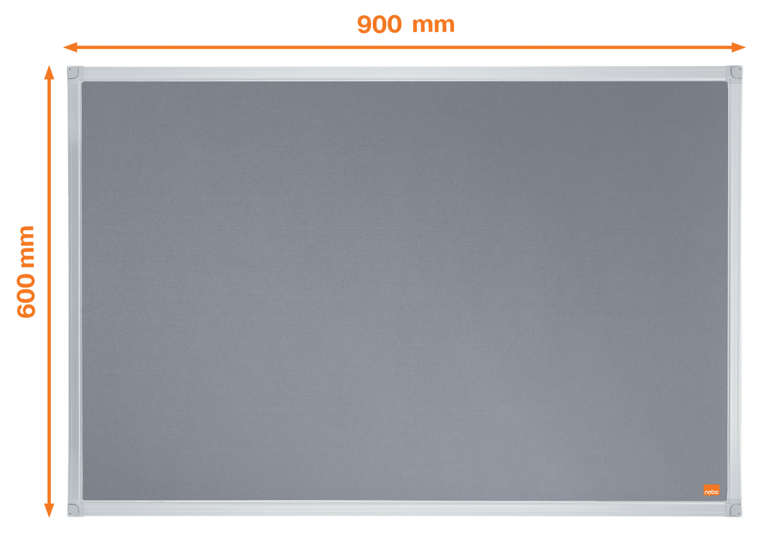 Egy szürke hirdetőtábla 900 x 600 mm-es méretekkel. A keret ezüstszínű, a sarkok lekerekítettek.