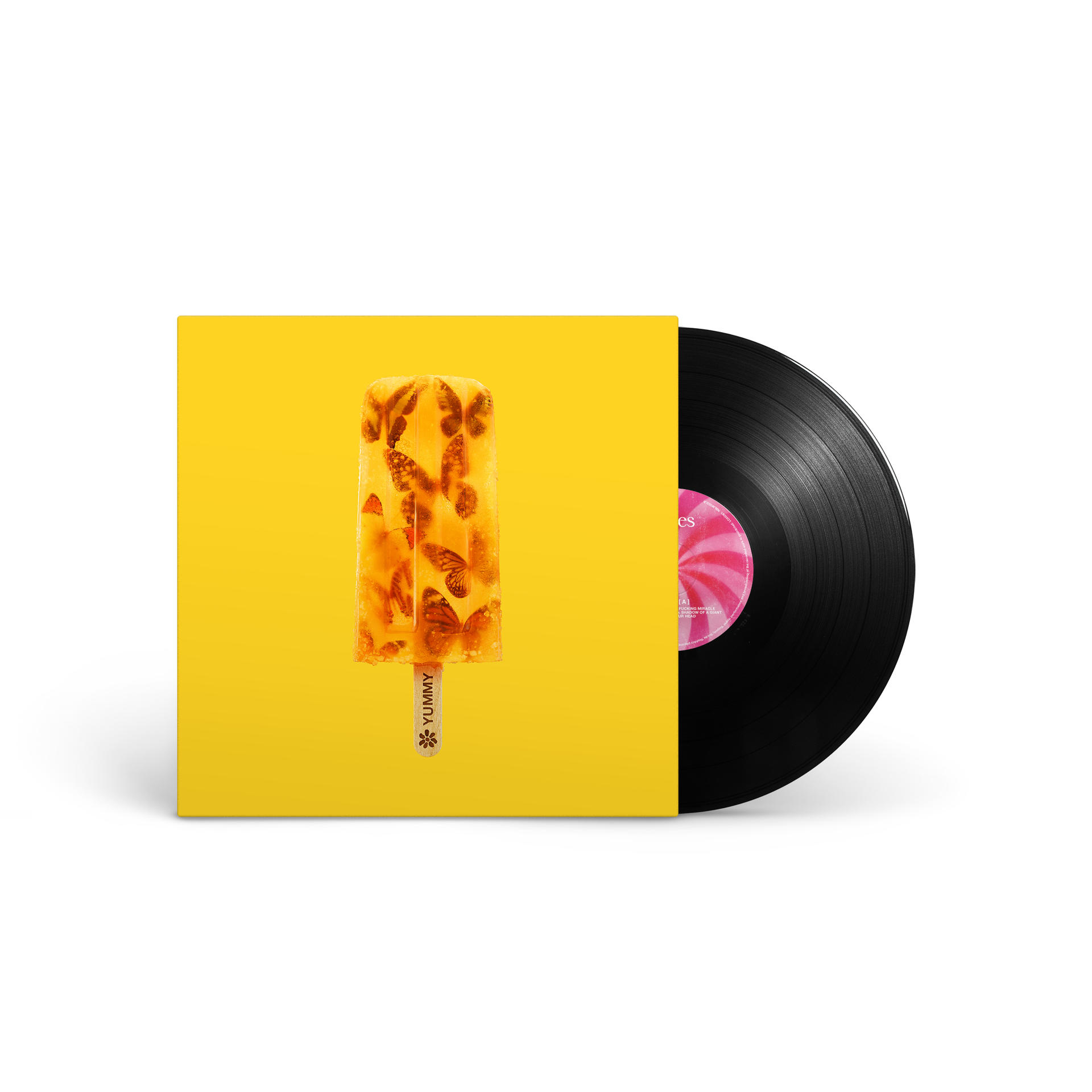Vinyl Schallplatte mit buntem Cover, mit einem Schmetterling-Eis am Stiel, auf gelbem Hintergrund.