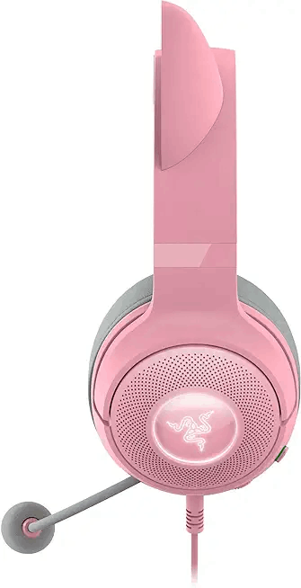 Auriculares gaming Razer rosas con micrófono, fondo blanco.