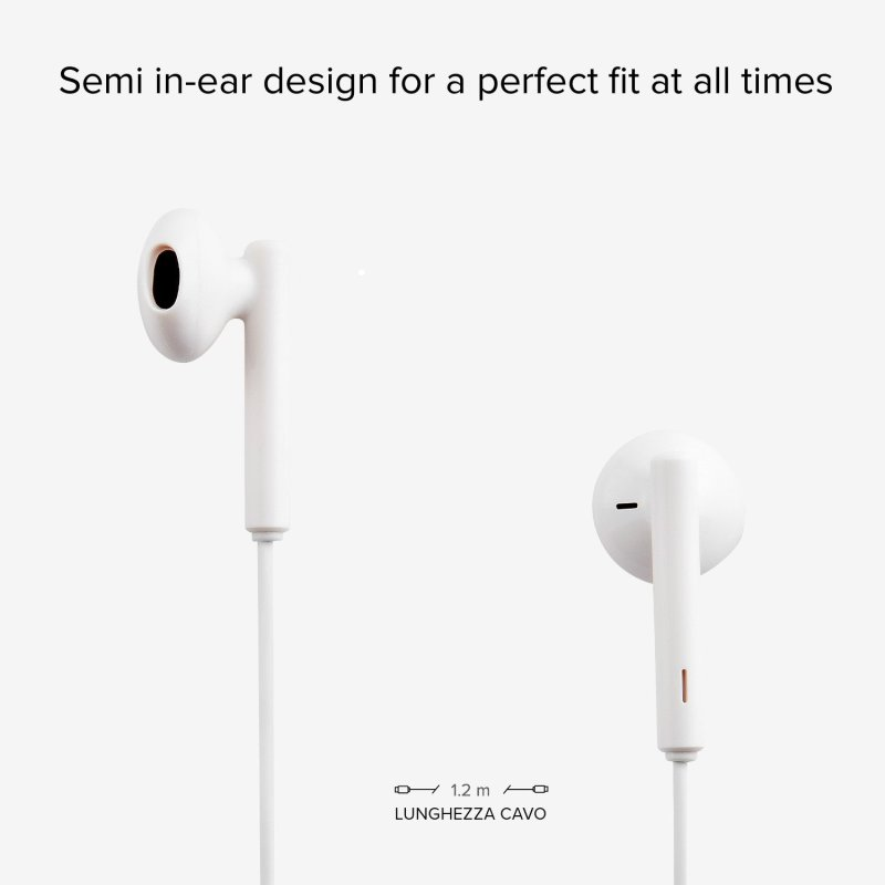 Weiße In-Ear-Kopfhörer, Semi-In-Ear-Design. Lange Kabellänge, weißer Hintergrund.