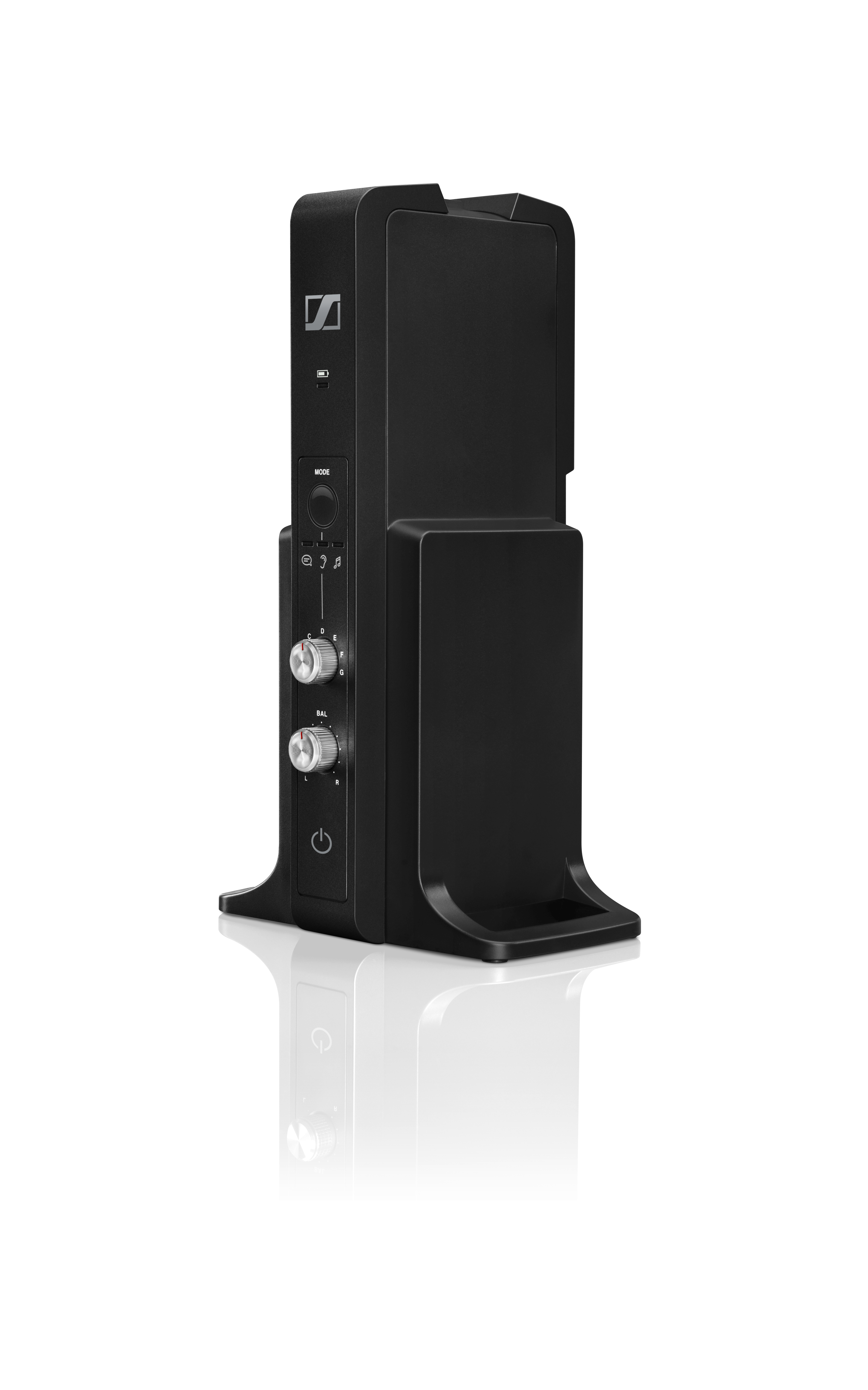 Ein schwarzes Audiogerät mit Drehreglern und Knöpfen. Das Sennheiser-Logo ist auf der Vorderseite.