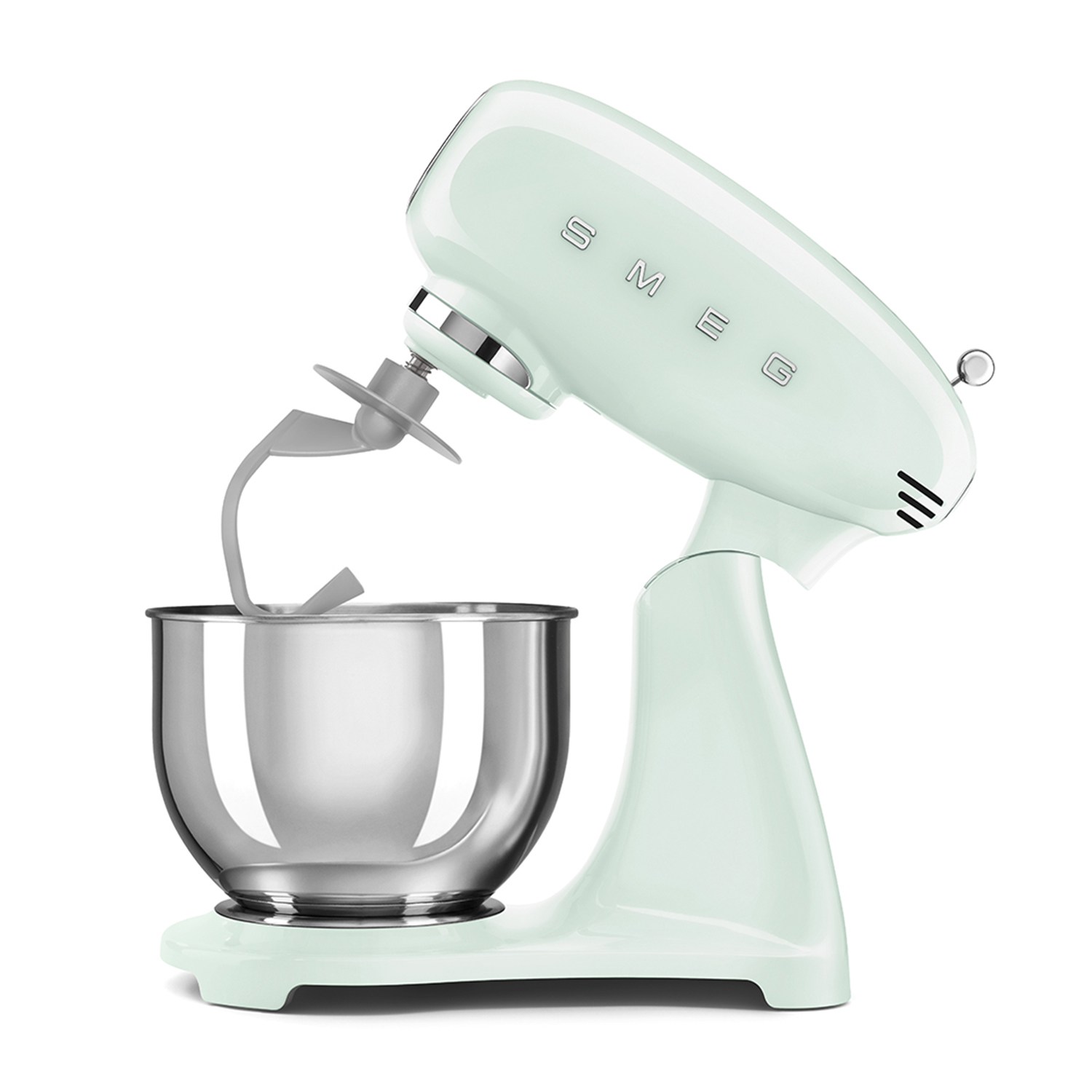 Mixer Smeg verde menta con ciotola in acciaio inox e gancio impastatore, su sfondo bianco.