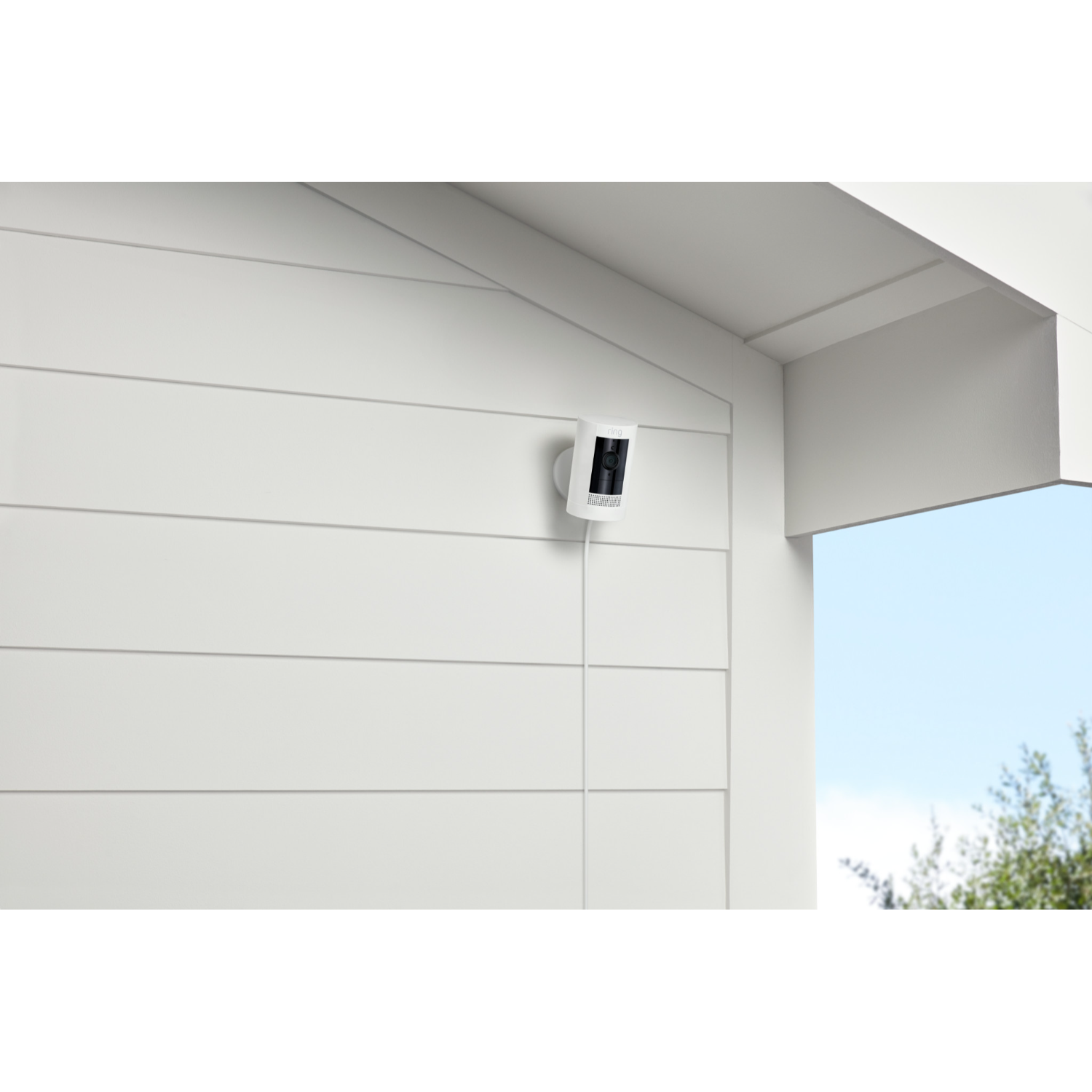 RING Stick Up Cam Plug-in Wit