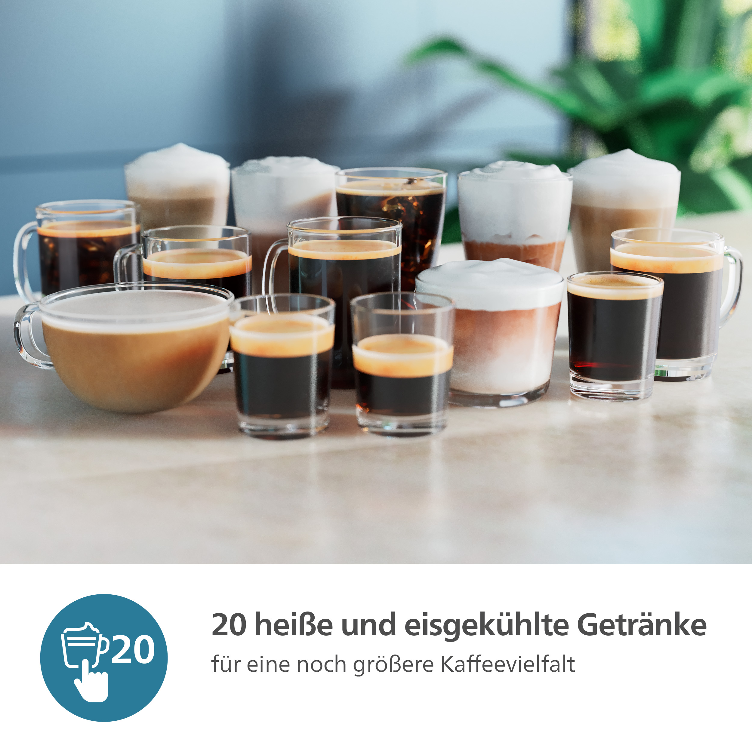 Verschiedene Kaffeegetränke in Gläsern auf einem Tisch, Text: '20 heiße und kalte Getränke'.