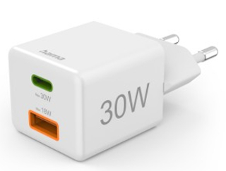 Biała ładowarka 30W z dwoma portami: zielonym i pomarańczowym. Logo Hama z boku.