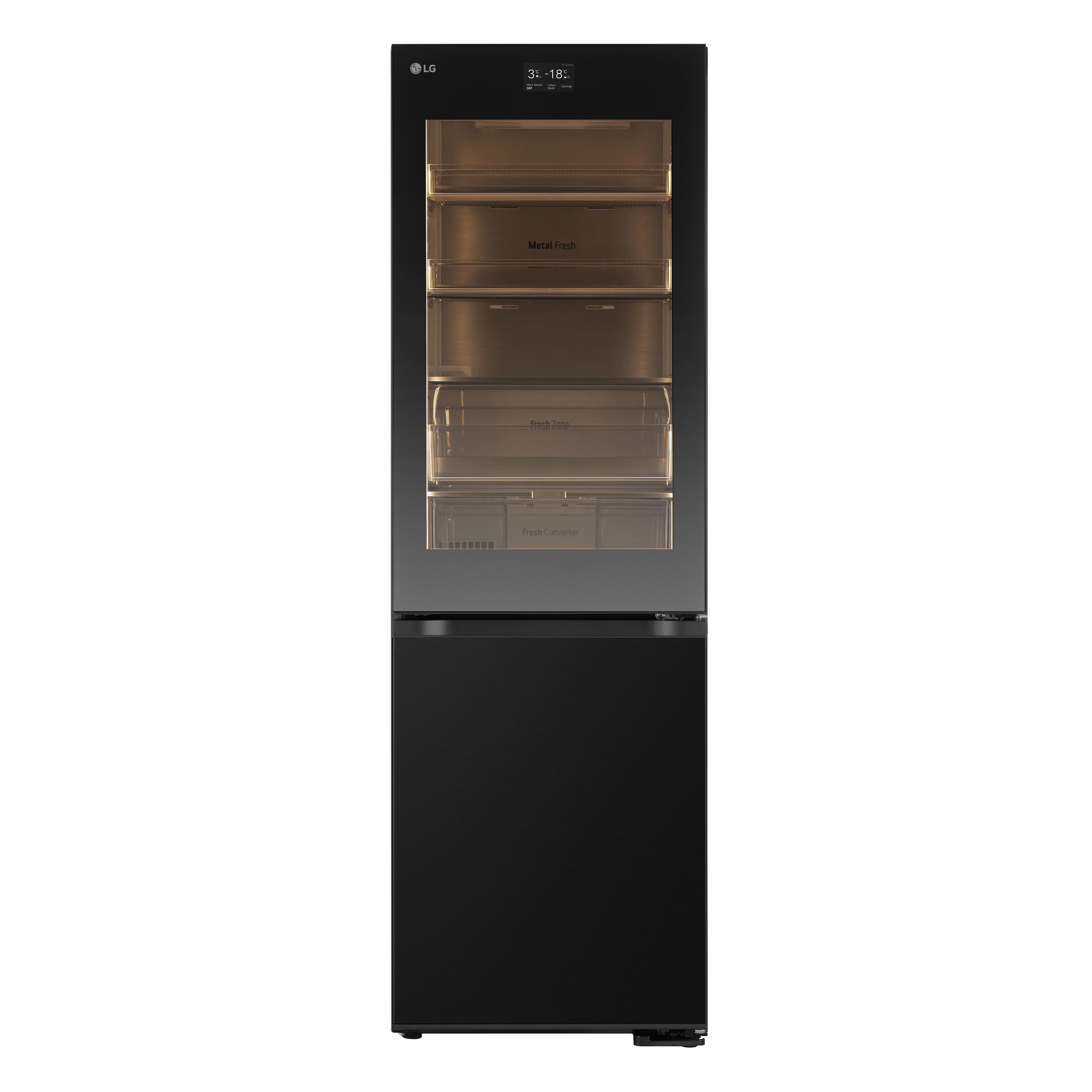 Schwarzer Kühlschrank mit transparenten Türen.