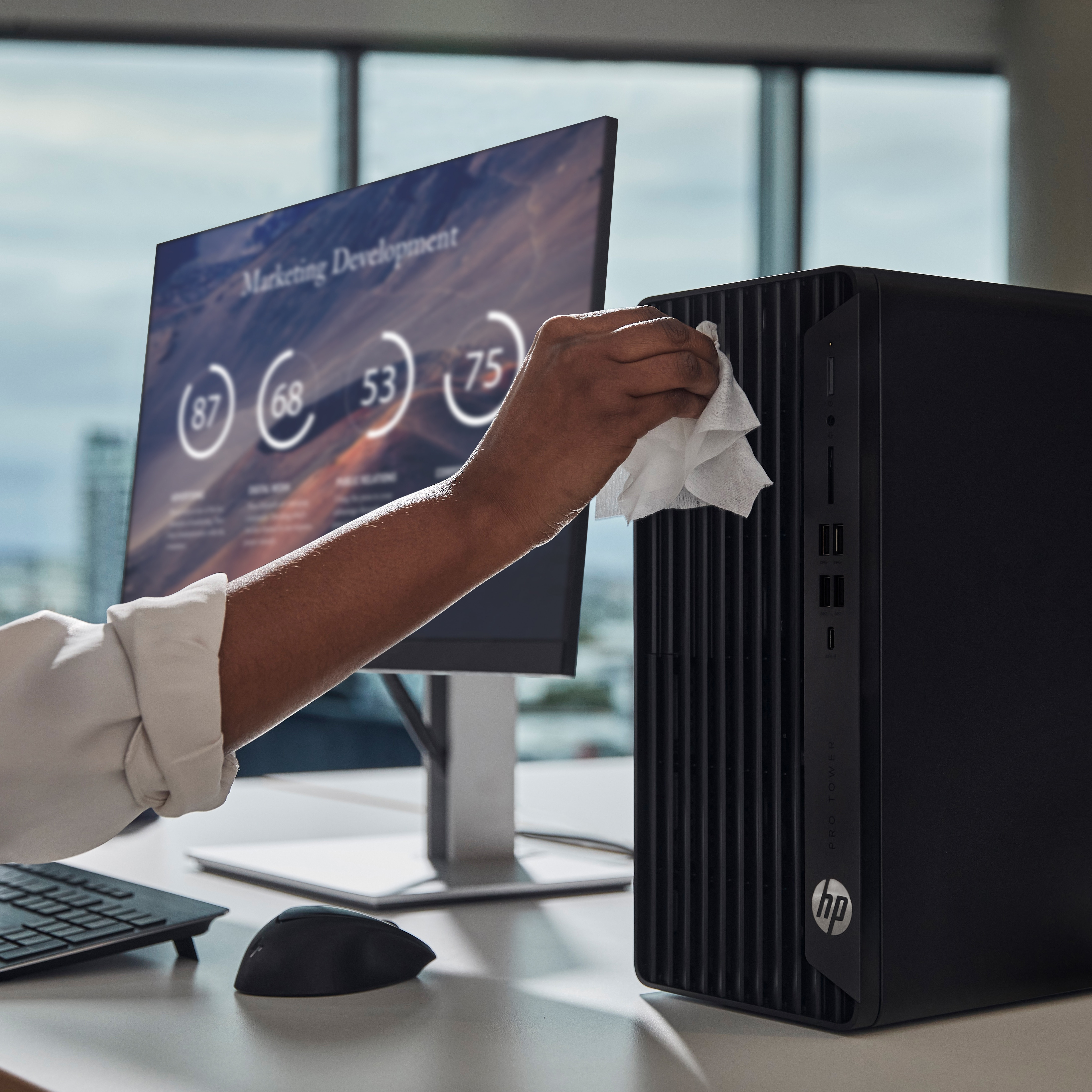 HP - B2B Pro 400 G9 - Intel® Core™ i5 i5-12400 - 16 GB - 512 GB - Intel® UHD 730 - Windows 11 Pro