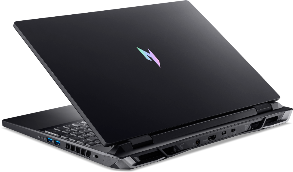 Schwarzer Laptop mit Logo auf der Rückseite, schräge Ansicht, schwarzer Hintergrund.