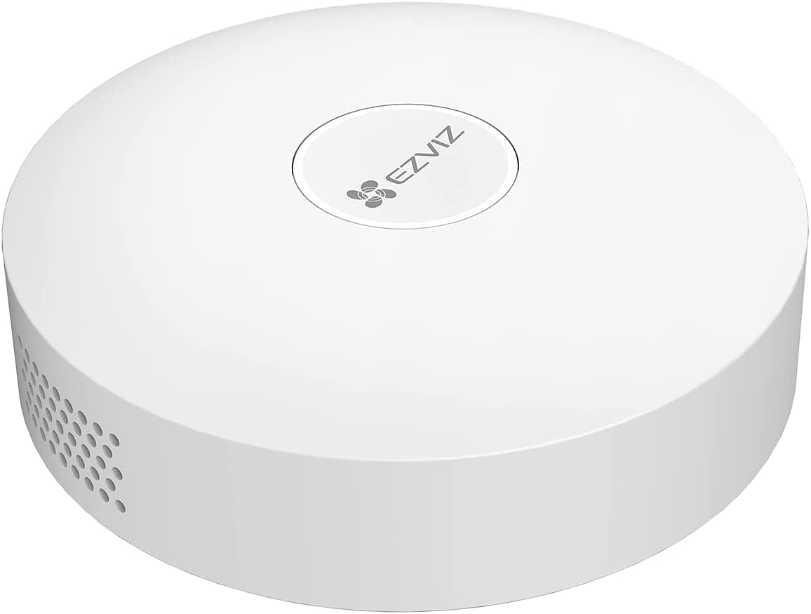 Dispositivo blanco, redondo, en forma de cúpula con la marca EZVIZ.
