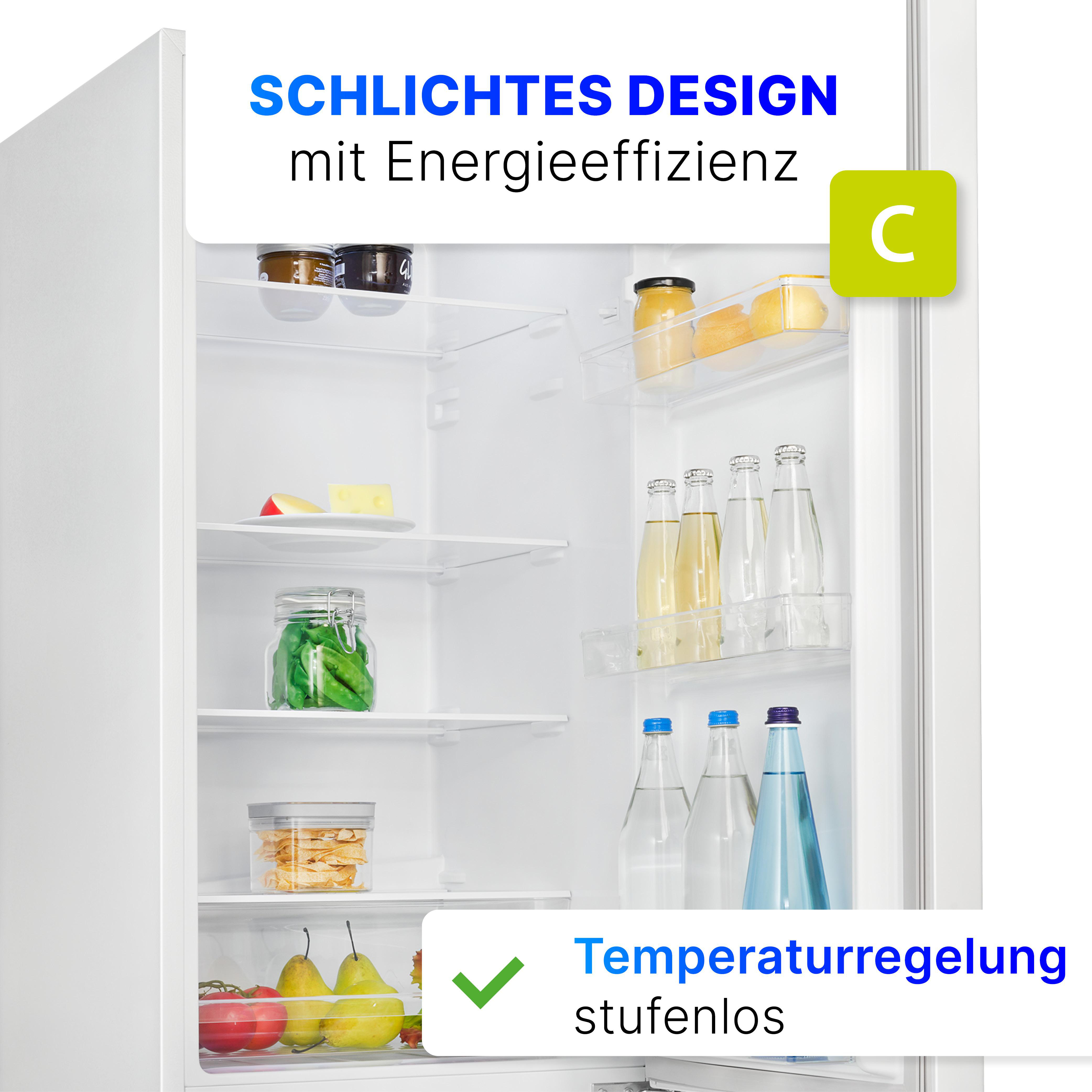 Kühlschrankinnenraum mit Lebensmitteln.