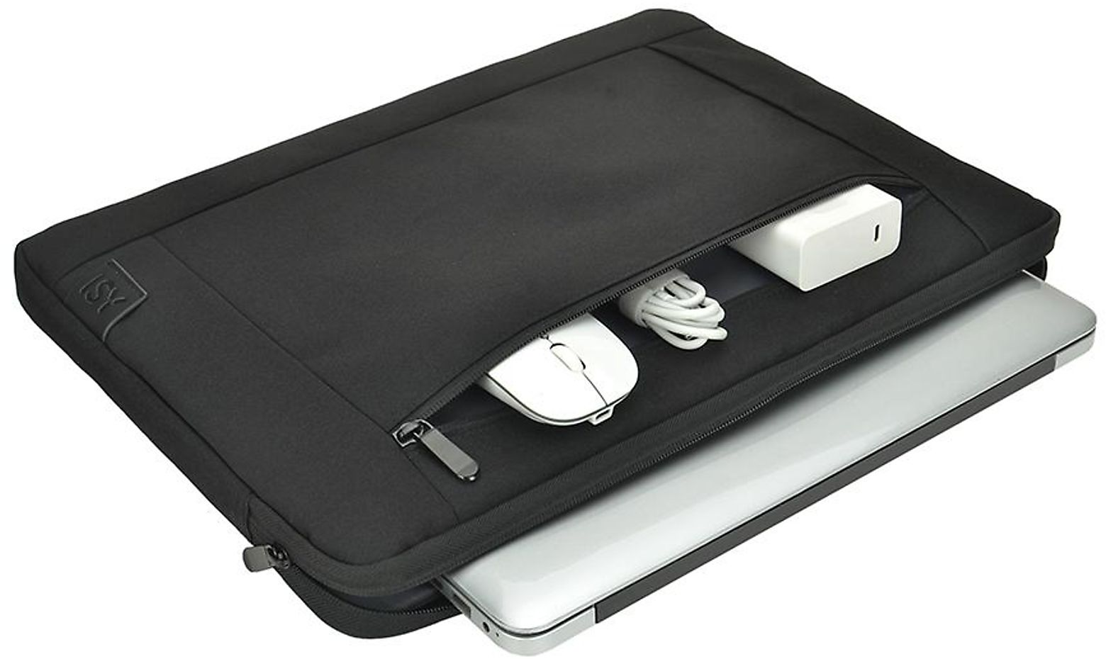 Eine schwarze Laptop-Tasche mit Reißverschluss, geöffnet, um einen Laptop, Maus und Ladegerät zu zeigen.
