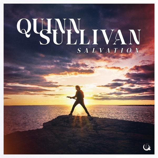 Albumcover von Quinn Sullivan. Eine Person mit Gitarre auf einem Felsen bei Sonnenuntergang.