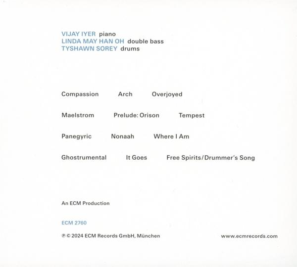 Ein weißes Schallplattencover mit Text mit Namen und Songtiteln.