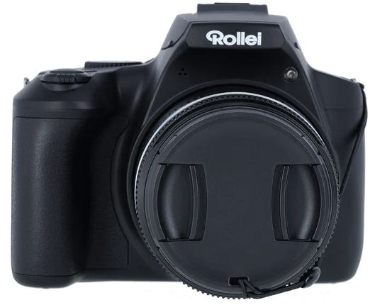 Schwarze Kamera mit Objektivdeckel.