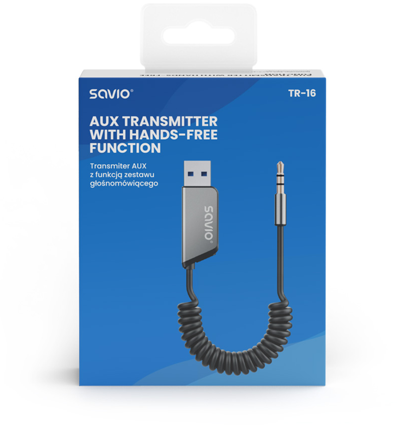 Egy AUX-átvivő termékdoboza. Szürke készülék, fekete kábellel és USB-csatlakozóval.