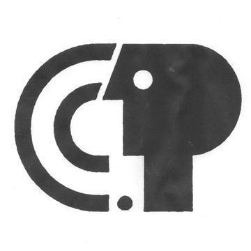 PBS-Logo, schwarz-weiß. Es hat einen stilisierten Kopf und die Buchstaben 'C' und 'P'.