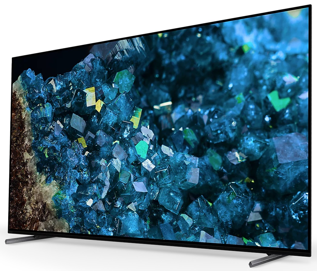 Zbliżenie ekranu telewizora pokazującego niebieską formację kryształów.