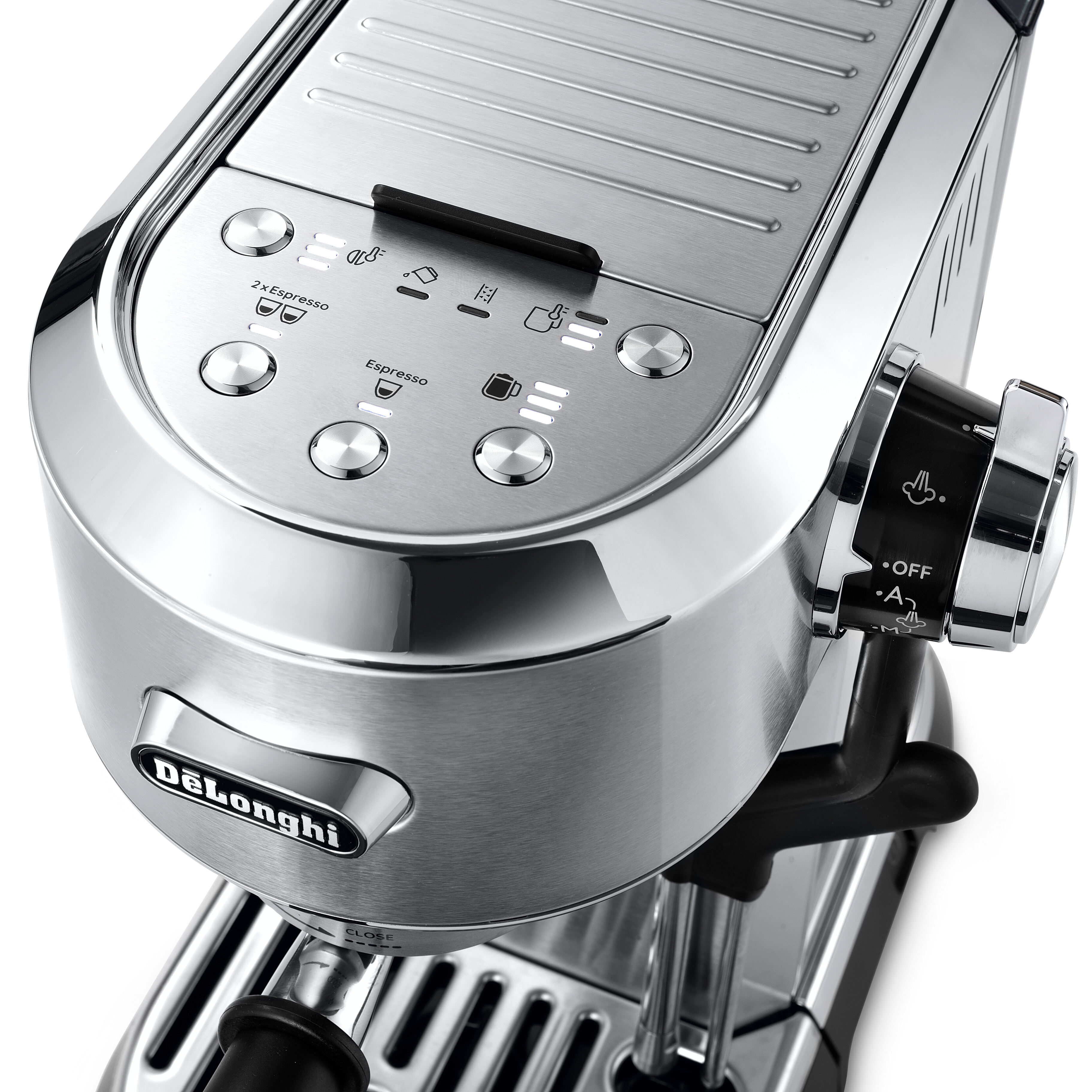 Espressomaschine aus Edelstahl, Nahaufnahme des Bedienfelds und der Knöpfe.