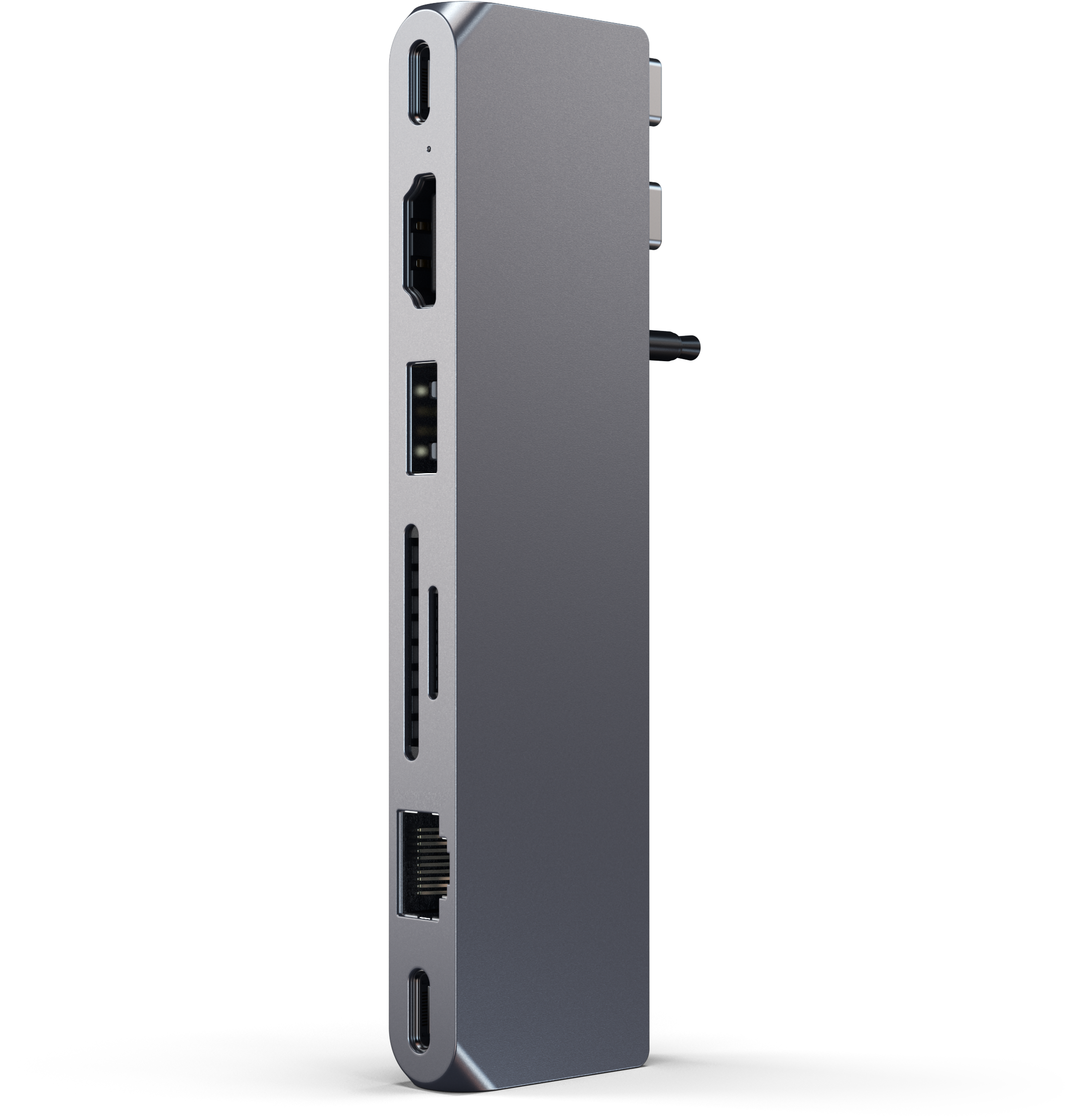 Ezüst USB-C hub különböző portokkal.