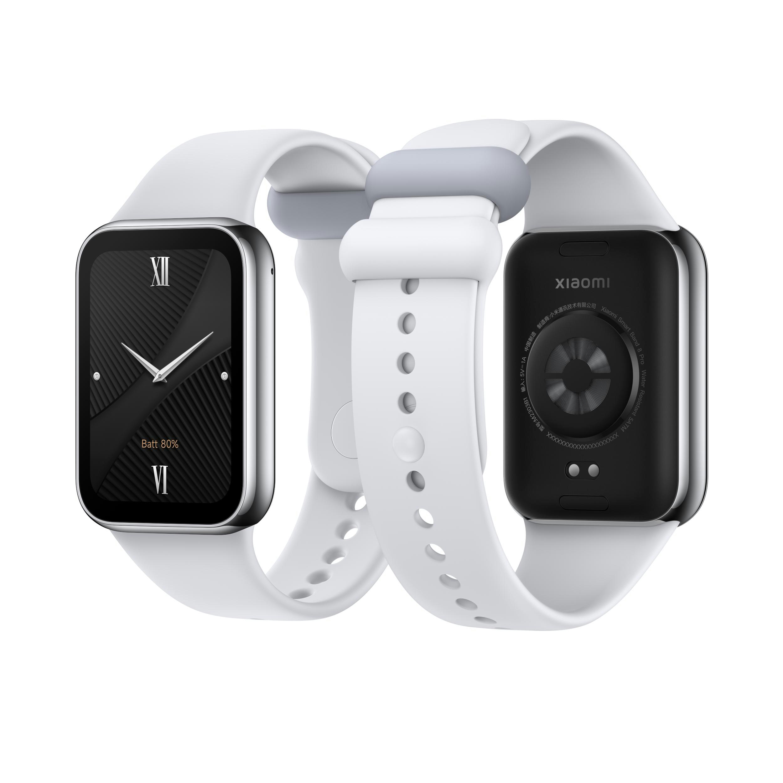 Zwei Smartwatches, eine mit schwarzem Bildschirm, die die Zeit anzeigt, und ein weißes Armband.