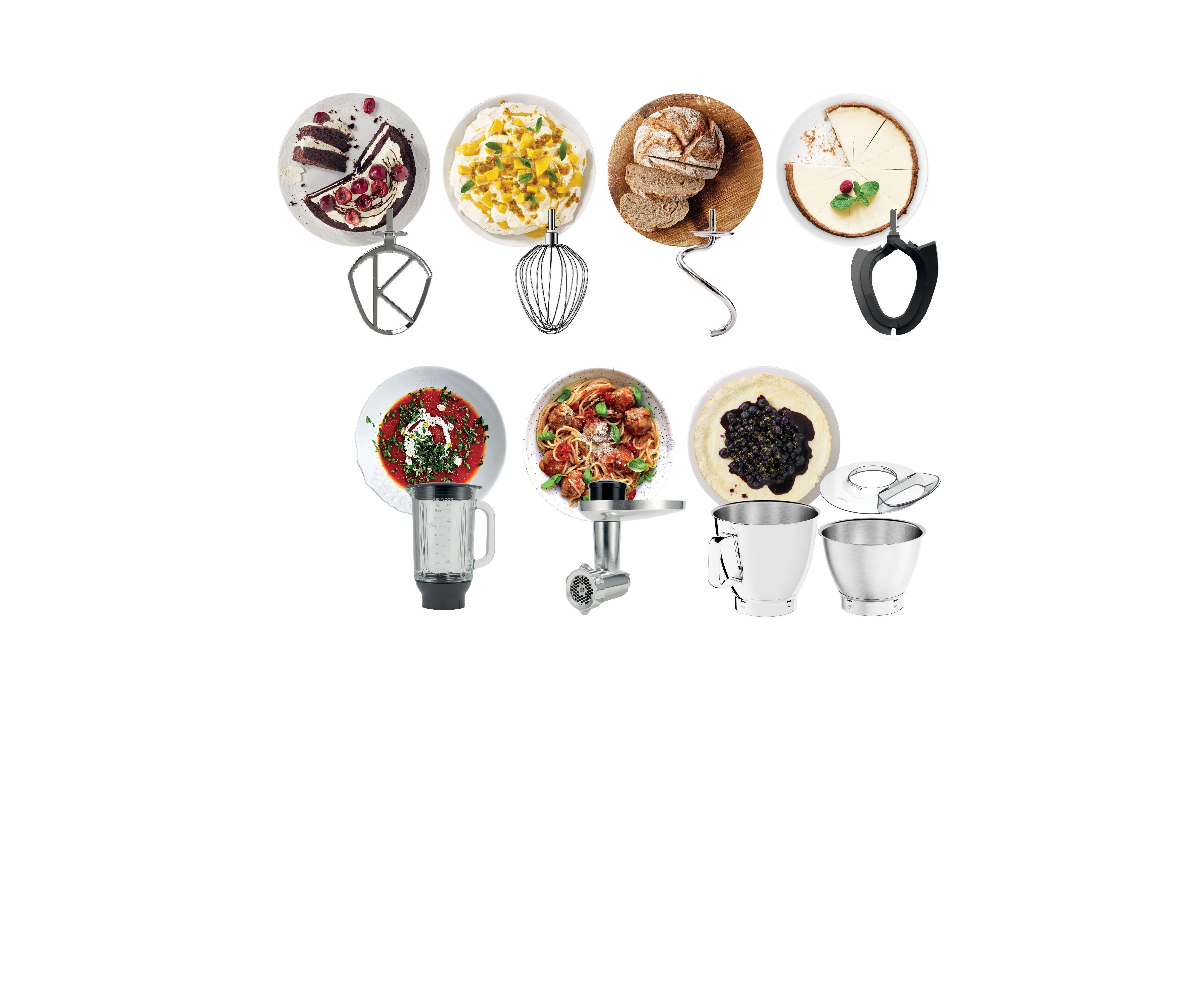 Różne narzędzia kuchenne i przygotowane potrawy na białym tle, w tym blender.