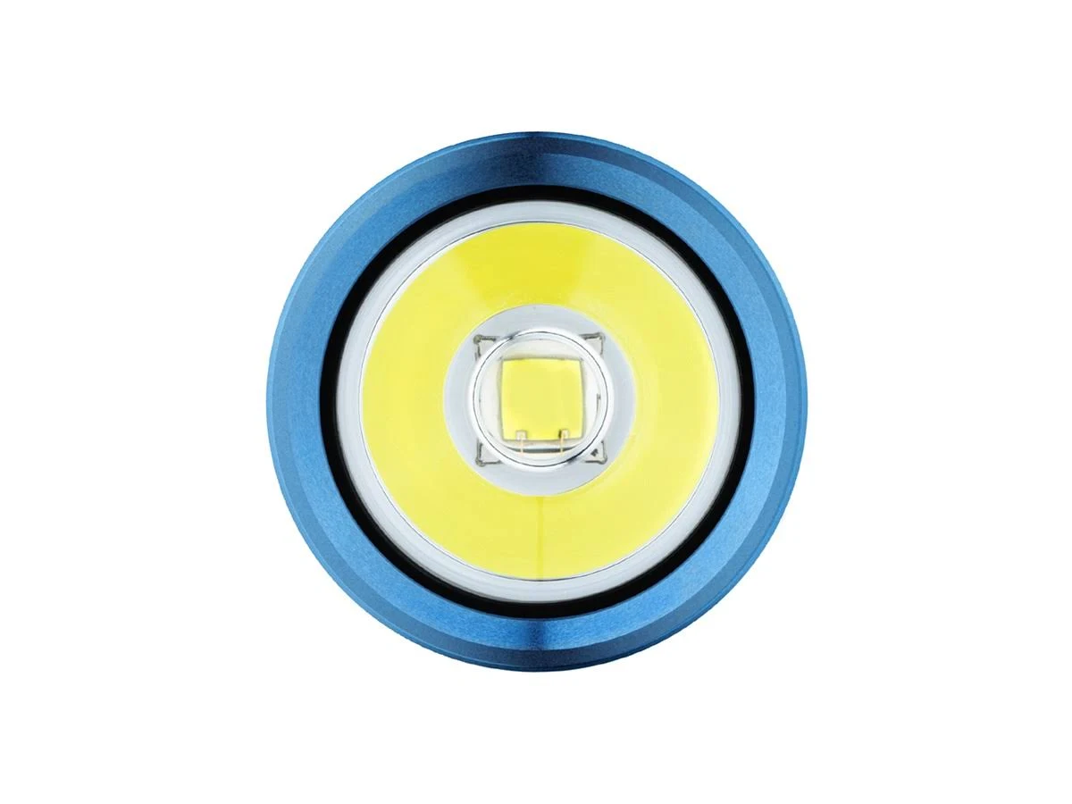Blaue und silberne Taschenlampe, Draufsicht, helles Licht.