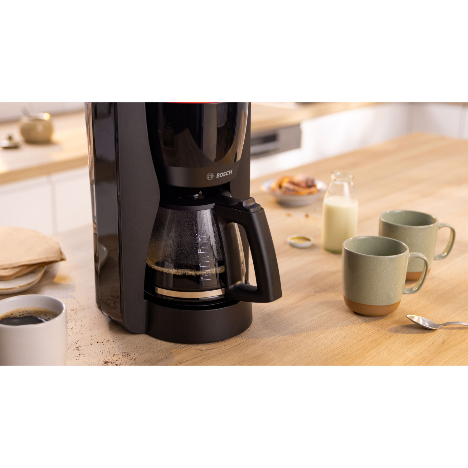 Bosch TKA2M114 MyMoment Machine à Café Filtre Rouge Foncé