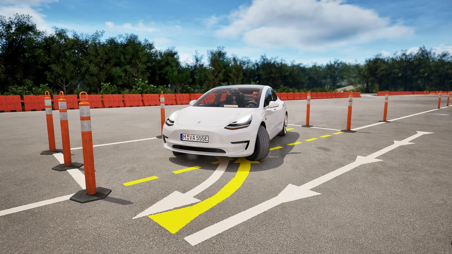 Un coche Tesla blanco conduciendo en una pista de pruebas, con conos de tráfico naranjas.