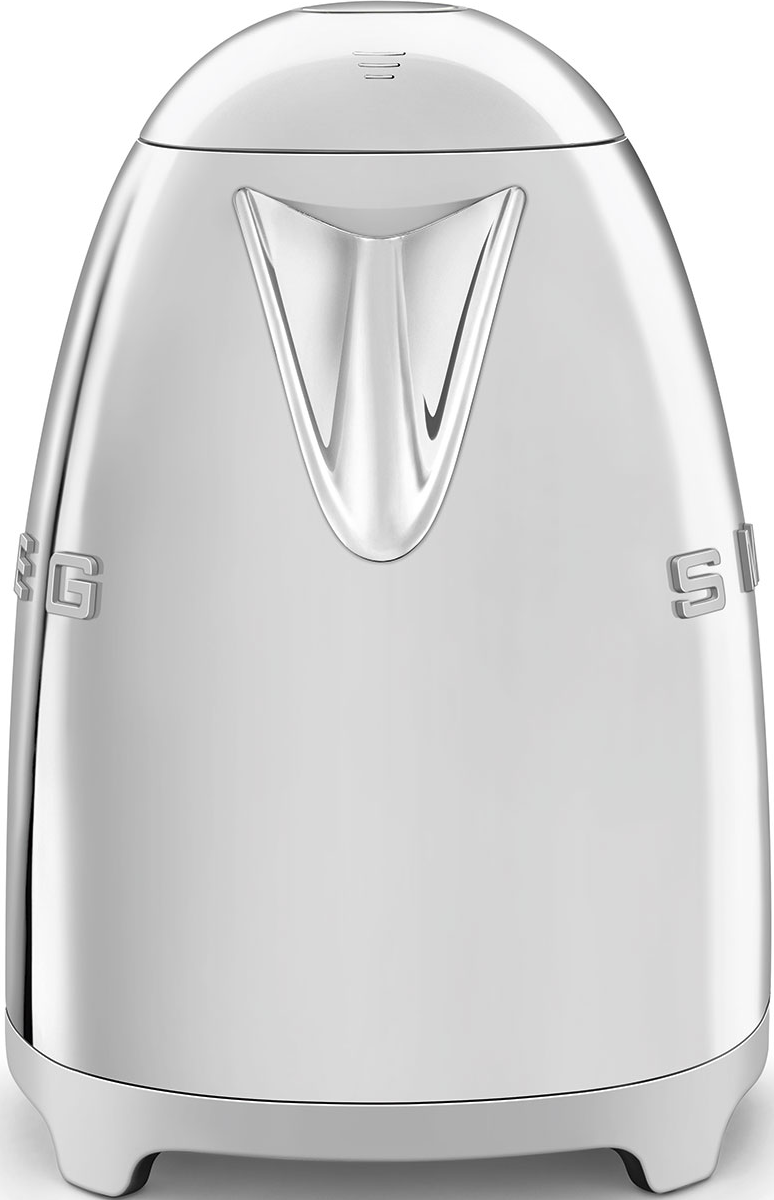 Glänzender silberner Smeg-Wasserkocher. Er ist oval geformt mit zentralem Ausgussdesign und Smeg-Logos.