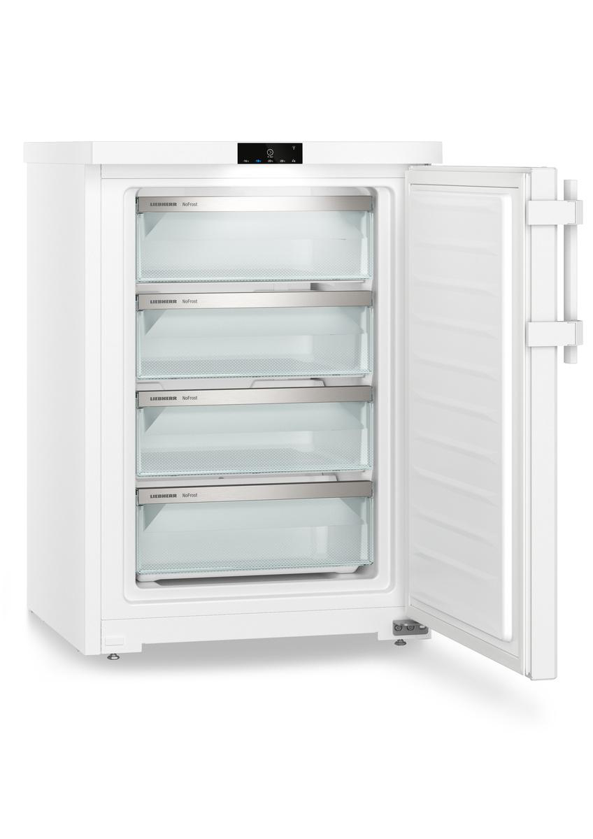 Weißer Kühlschrank mit vier Gefrierschubladen, Tür geöffnet.