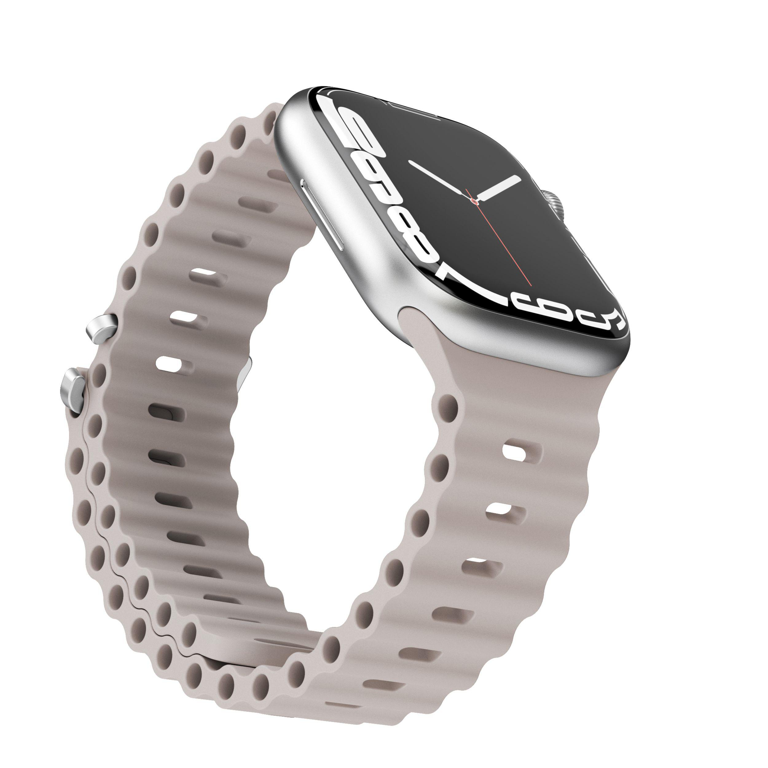 Silberne Smartwatch mit beigem Armband, geschwungenem Display und schwarzem Bildschirm.