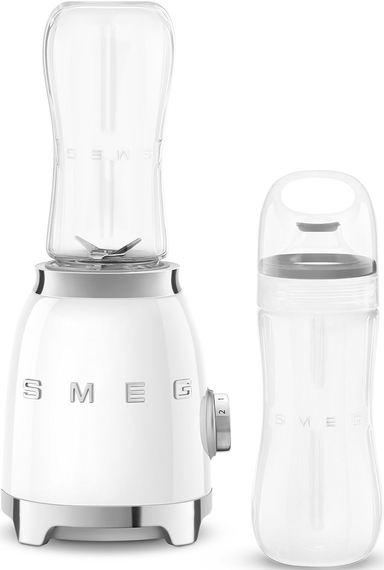 Ein weißer Mixer mit einem transparenten Behälter und einer separaten Babyflasche.