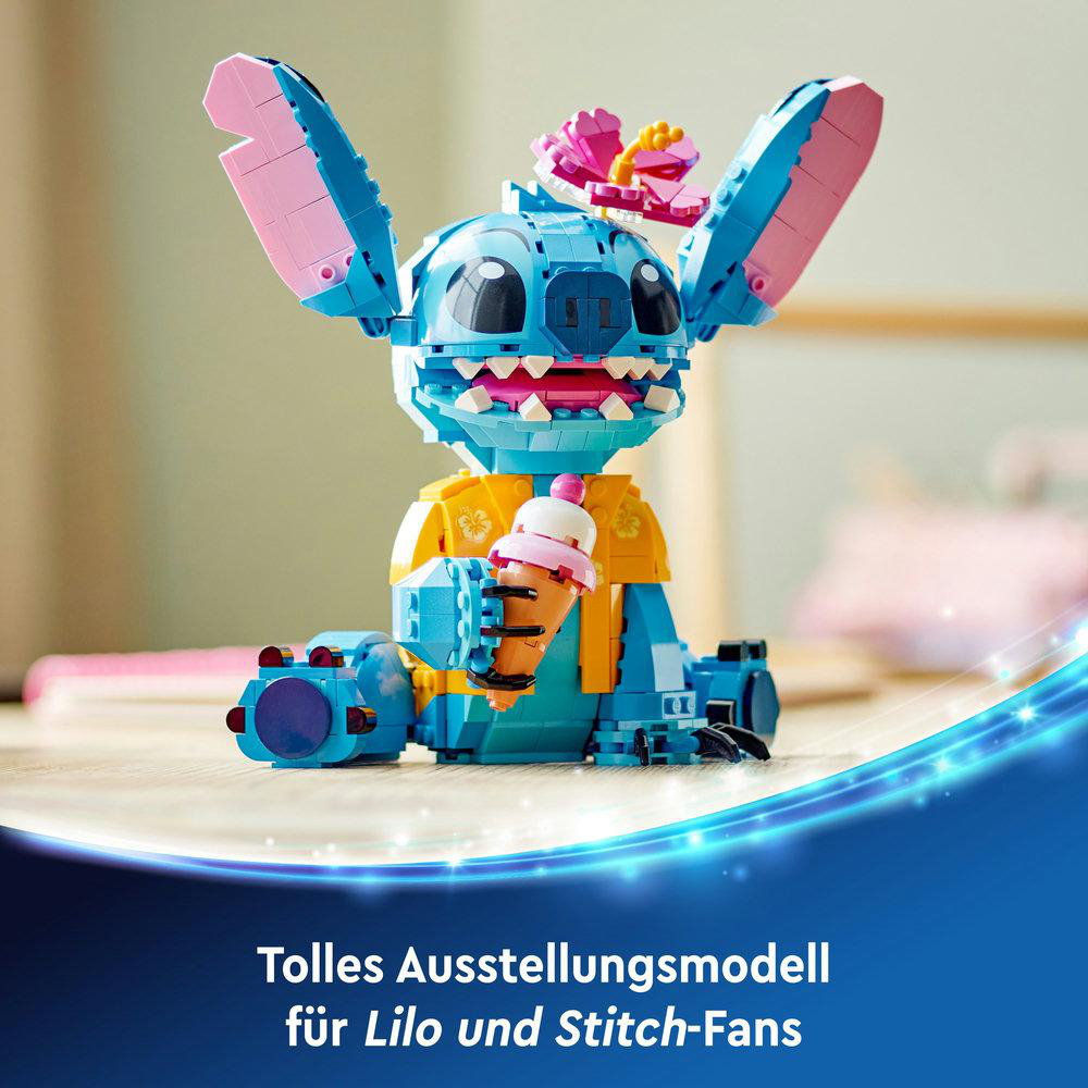 Blaues Stitch-Lego mit Eis. Rosa und blau, mit hellem Hintergrund.