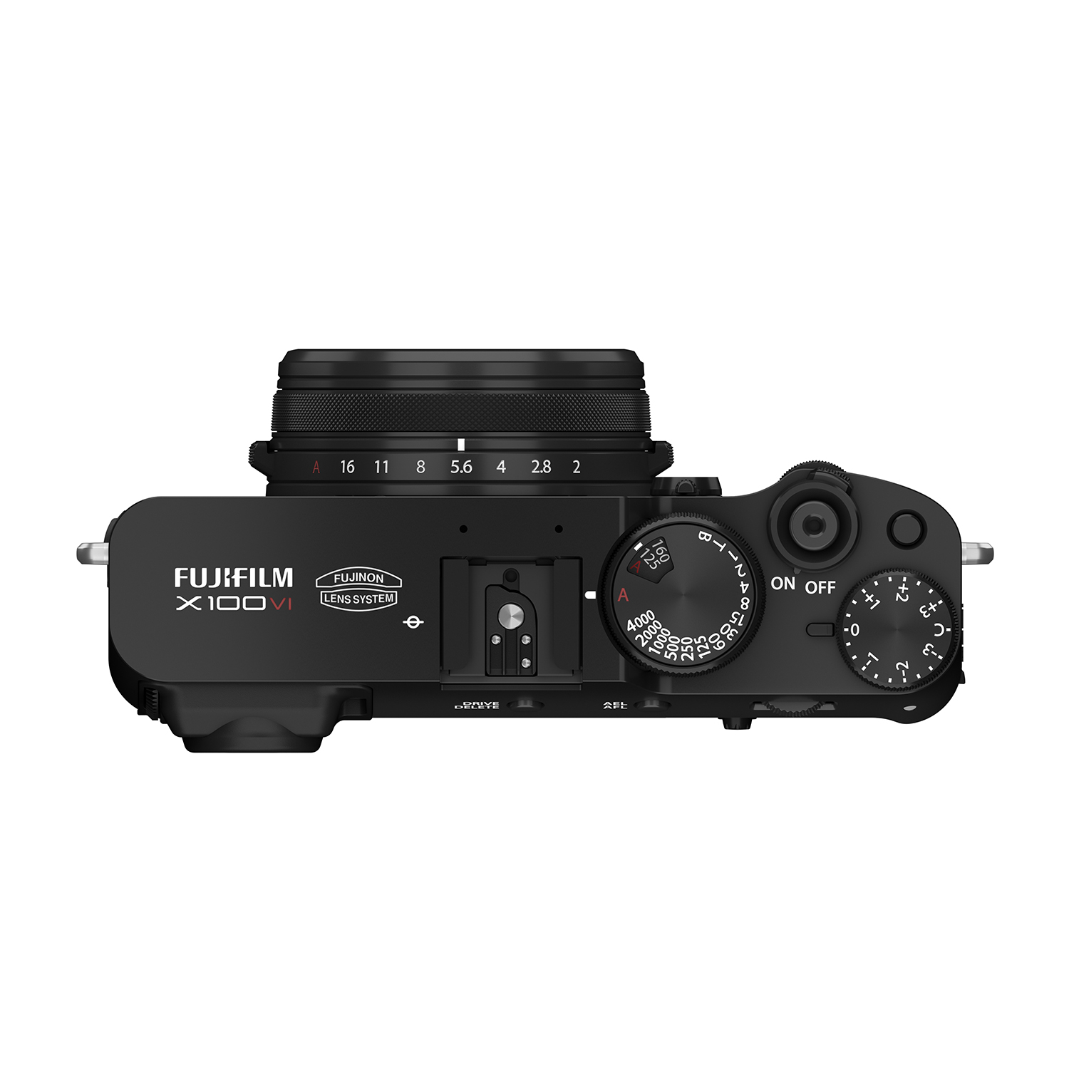 Fotocamera nera dall'alto, quadranti e pulsanti visibili, con obiettivo e testo Fujifilm X100VI.
