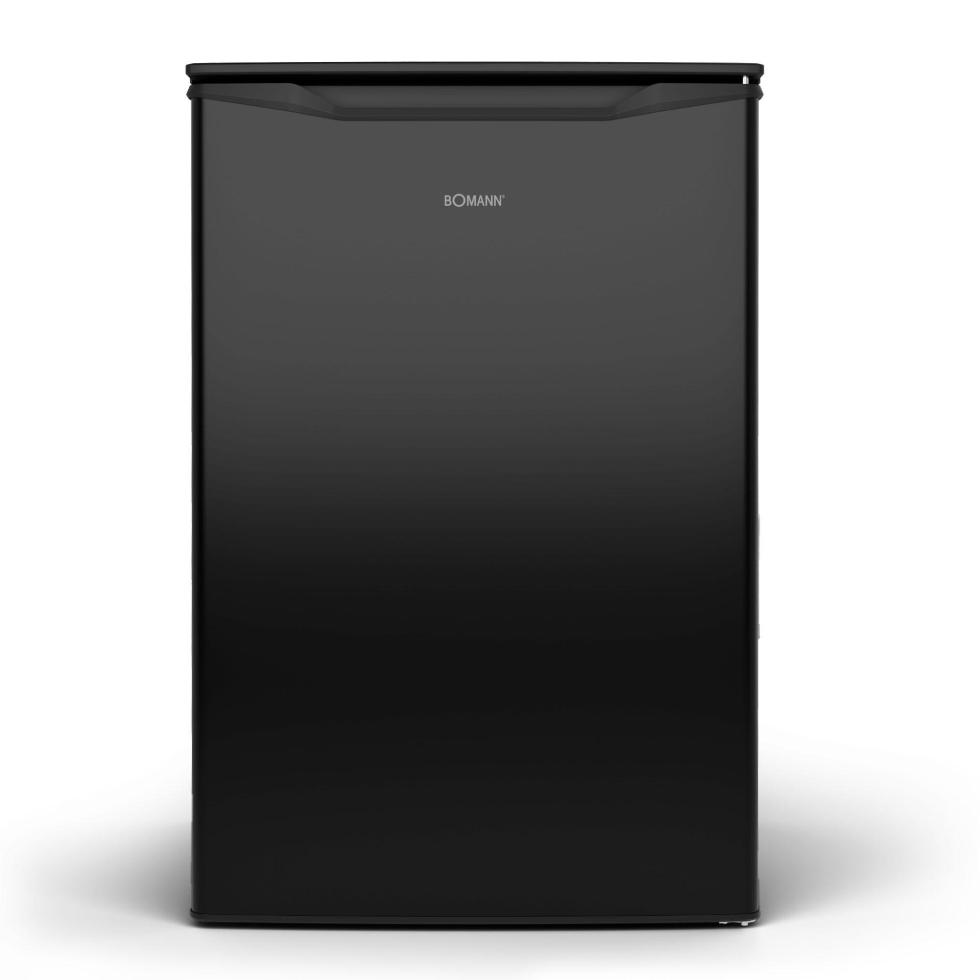 Schwarzer Mini-Kühlschrank, ein Boman-Gerät, mit Griff und glatter, reflektierender Oberfläche.