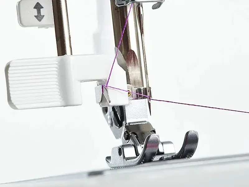 Maszyna do szycia BERNETTE Sew&Go 8