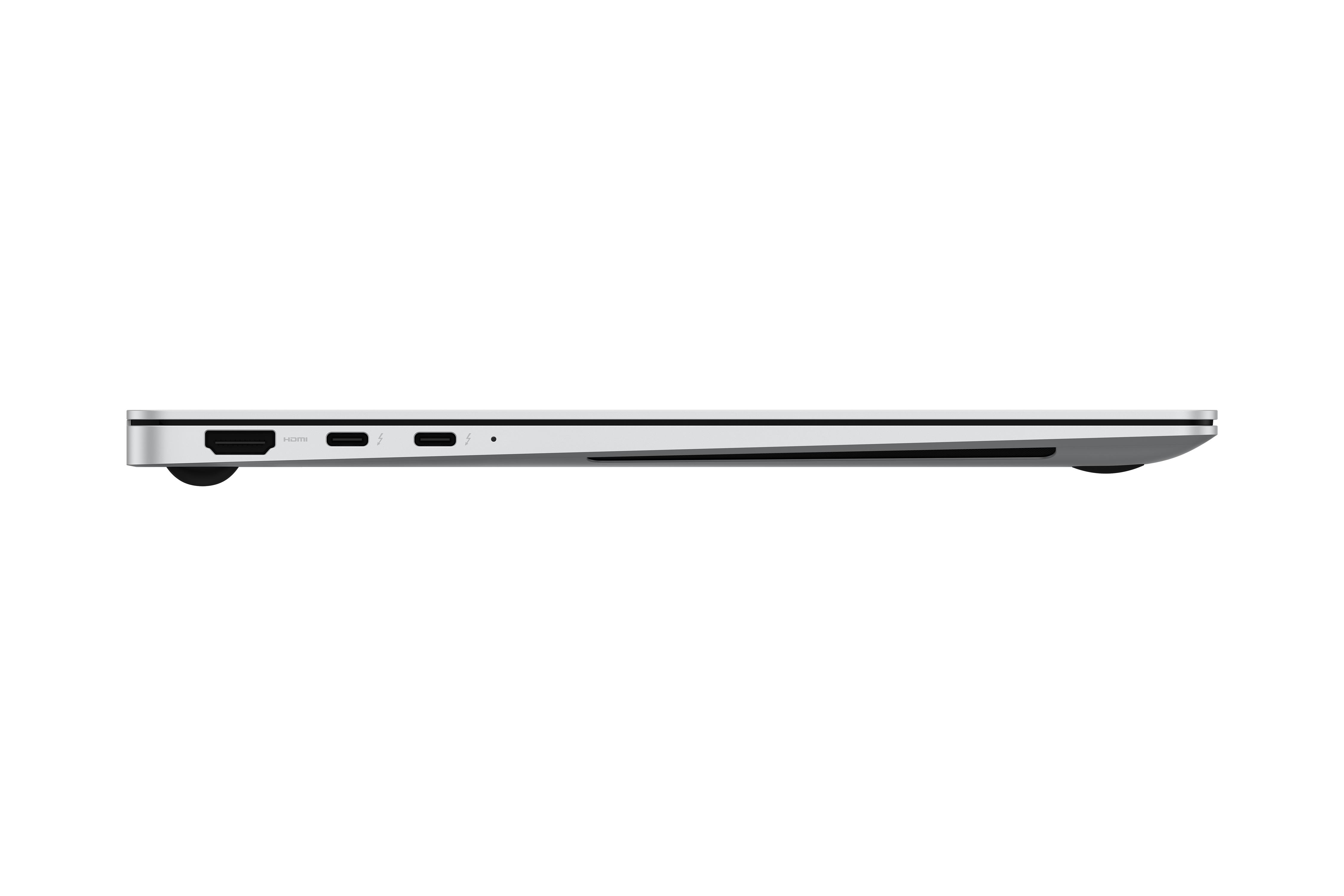 Silberner Laptop von der Seite. Anschlüsse und Knöpfe auf der linken Seite. Schlankes Design.
