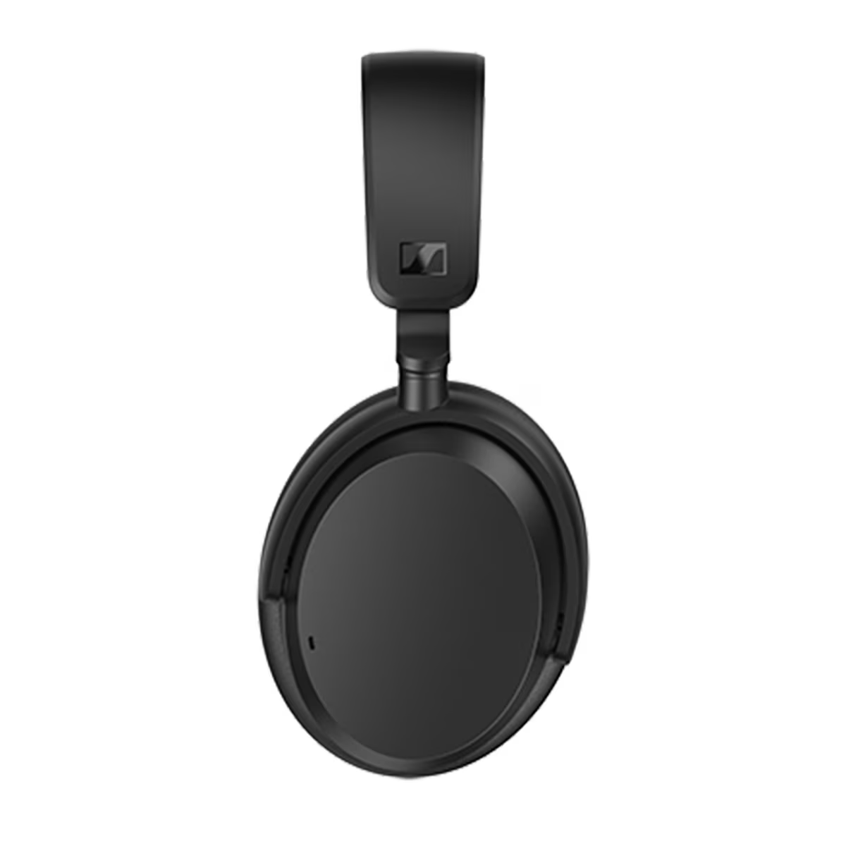 Unos auriculares Sennheiser negros sobre un fondo blanco, mostrando el diseño desde arriba.