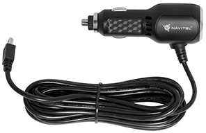 Fekete autós töltő kábellel, Navitel logóval és USB csatlakozóval.