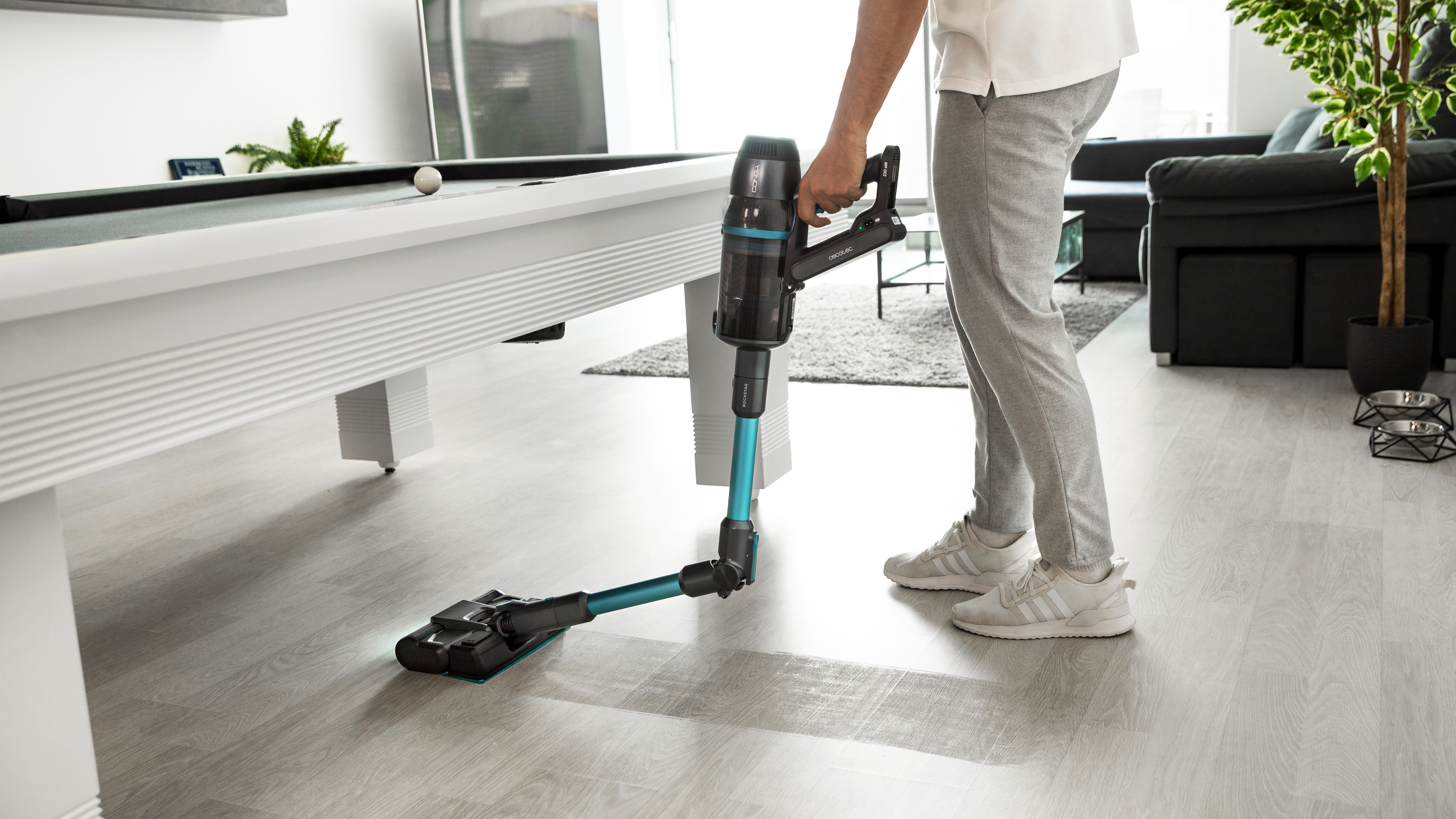 Aspirador escoba - Cecotec Conga Rockstar 2500 Advance Ergowet, 680 W, 26 kPa, 230 aW, Tubo flexible, Depósito de agua, 4 en 1, 90 min, Black Blue