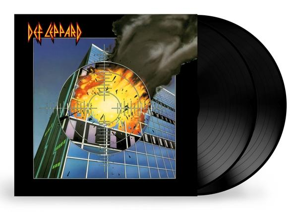 Def Leppard-Albumcover mit Ziel über einem Gebäude und zwei schwarzen Vinyls.