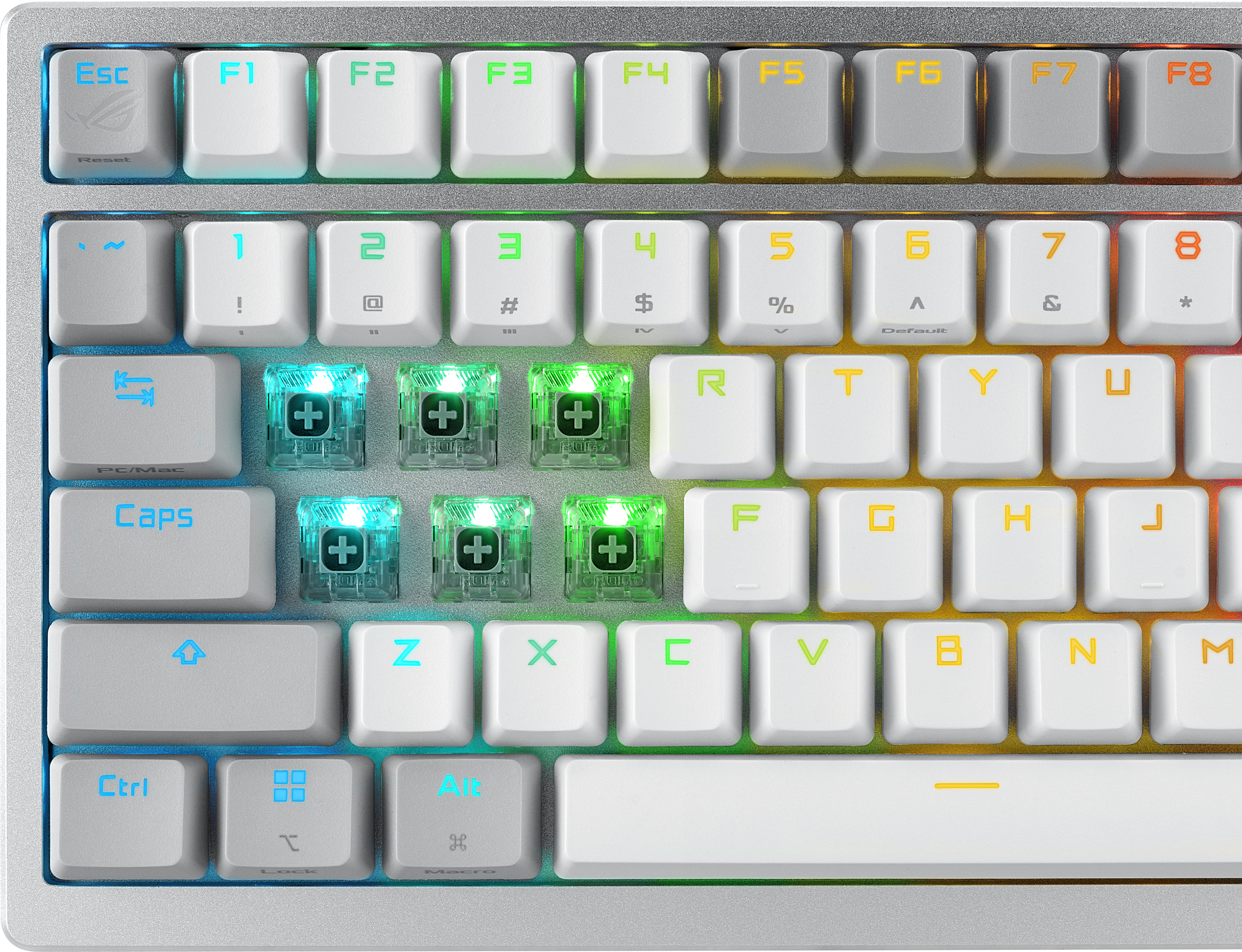Nahaufnahme einer hintergrundbeleuchteten weißen Tastatur mit verschiedenen Tasten.