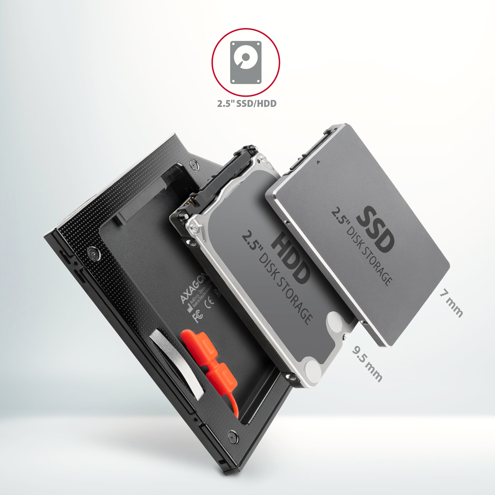 2,5" SSD/HDD alkatrészek: HDD, SSD és egy keret, mind méretekkel.