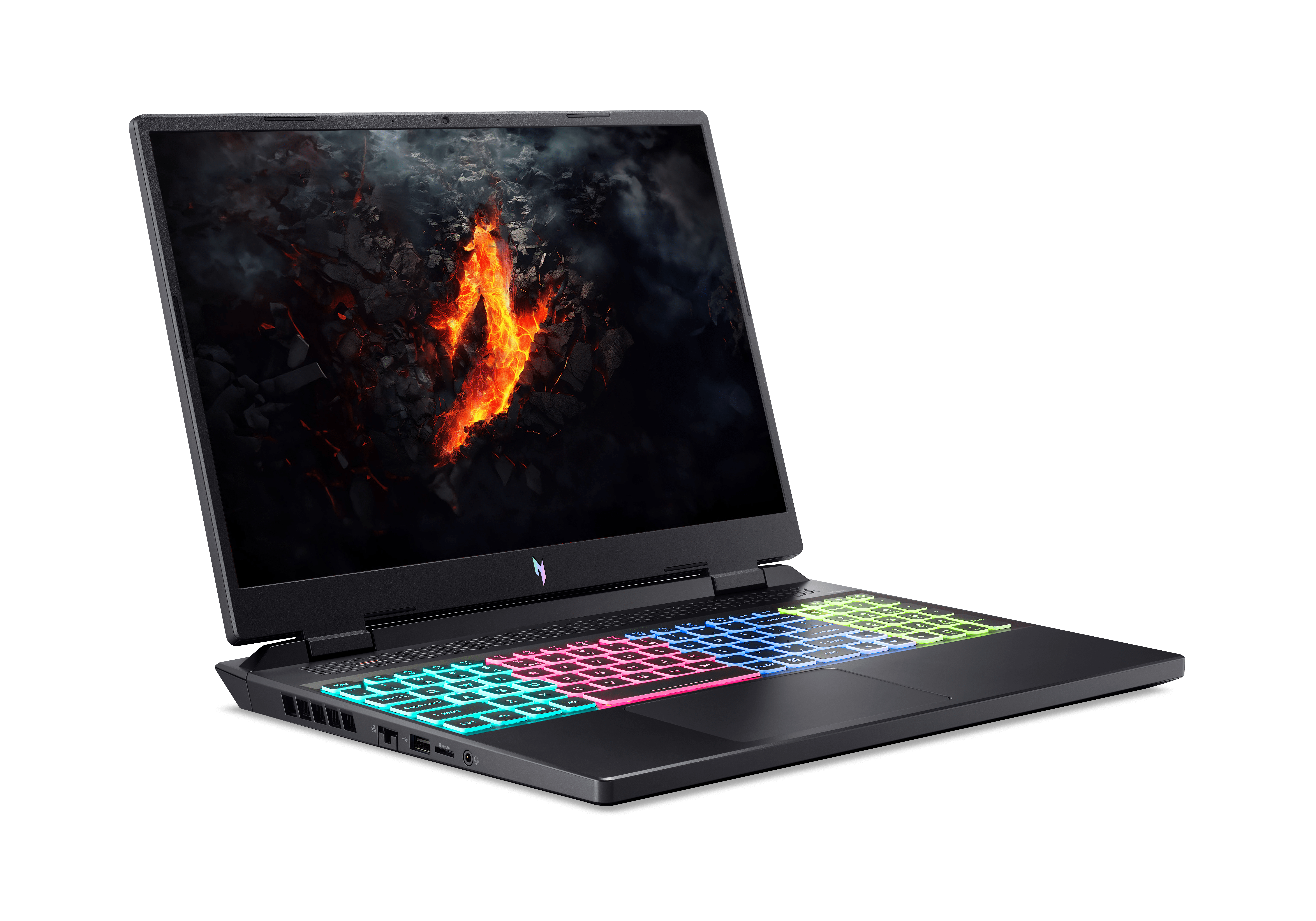 Ein schwarzer Laptop, der ein feuriges Design auf dem Bildschirm zeigt. Bunte Tastatur, weißer Hintergrund.