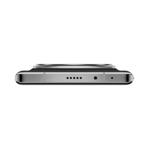 Vista inferior de un smartphone. La parte inferior tiene orificios para altavoces, un micrófono y un puerto USB-C.