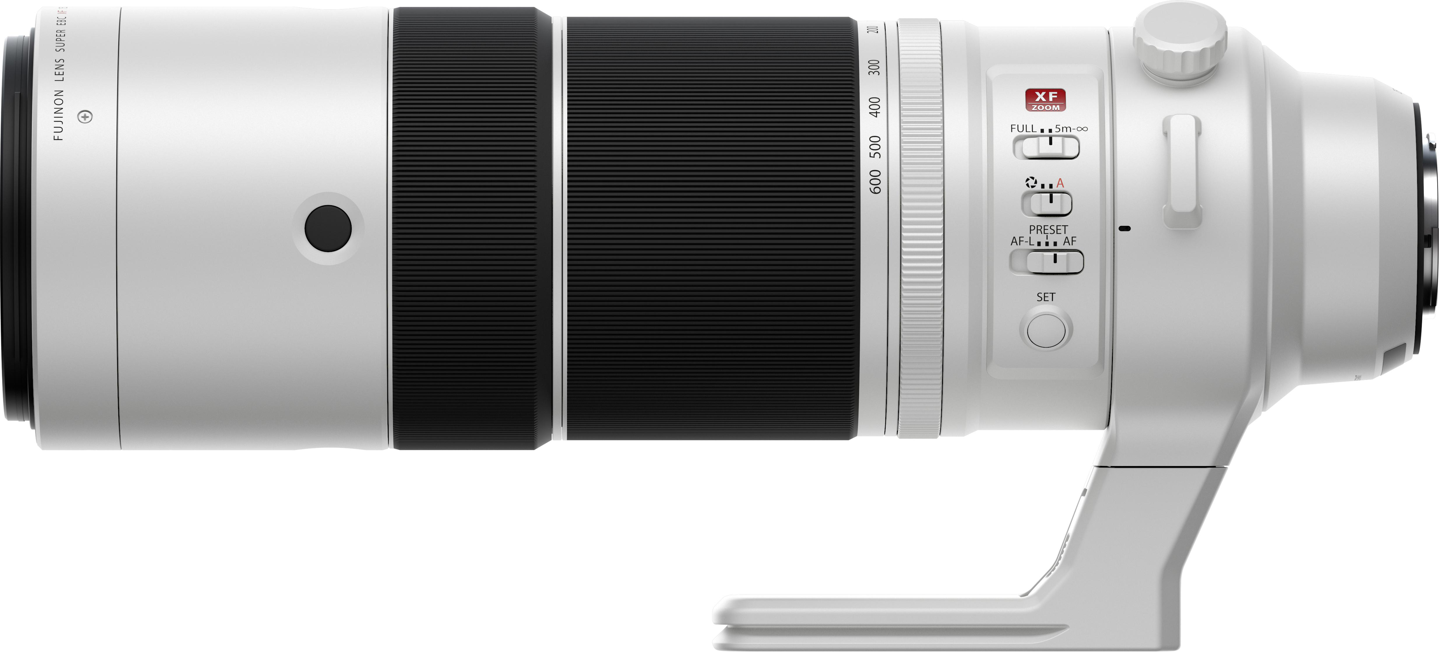 Un obiettivo per fotocamera Fujinon bianco con dettagli neri e argento. Ha varie impostazioni e un paraluce. L'obiettivo è montato su un supporto.